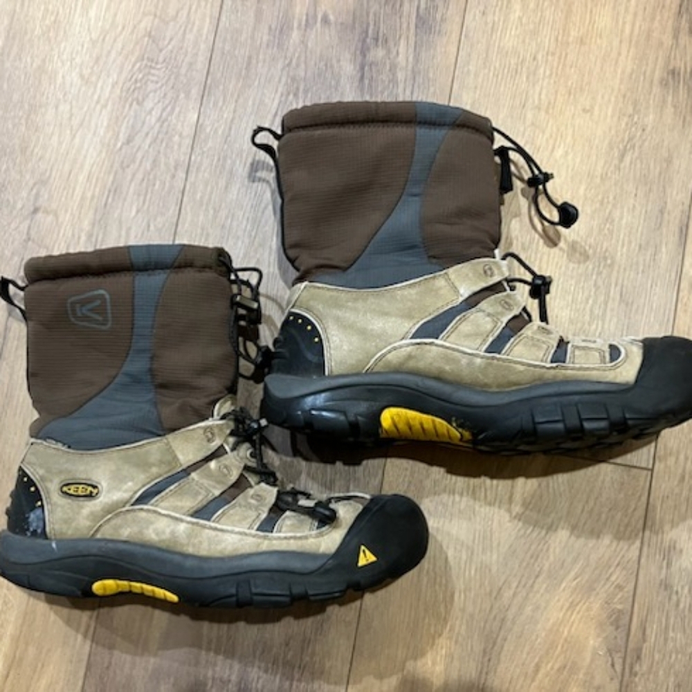 Keen Winter Waterproof Camping Boots Men’s 10